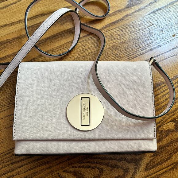 Kate Spade Newbury Lane Sally Light Pink Gold Saffiano Leather Crossbody Bag - Picture 3 of 9